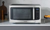 High-Power Air Fryer Microwaves Image 2