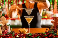 Festive Cocktail Bar Pop-Ups Image 2