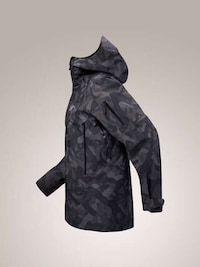 Camouflage-Print Technical Fashion Image 1