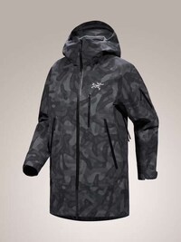 Camouflage-Print Technical Fashion Image 5