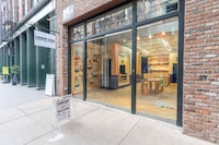 Canvas Tote NYC Pop-Ups Image 5