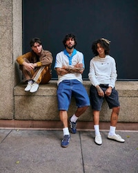 Minimal Sleek Skate Sneakers Image 6