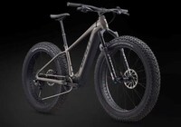 Winter-Ready Electric Fatbikes Image 4