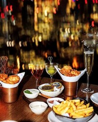 Small-Bite Martini Menus Image 4