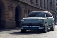 Camping-Friendly Crossover SUVs Image 1