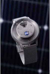 Space-Age Watch Designs Image 1