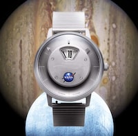 Space-Age Watch Designs Image 3