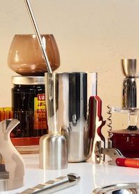 Design-Forward Sleek Cocktail Sets Image 4