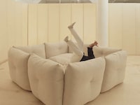 Cloud-Like Modular Sofa Systems Image 4