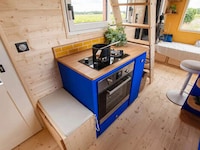 Compact Cozy Light-Filled Homes Image 5