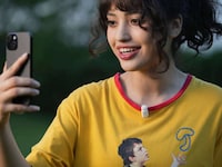Ultra-Tiny Wireless Microphones Image 1