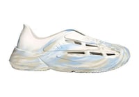 Trendy Foam Clogs Image 4
