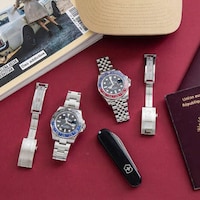 Protective Premium Watch Clasps Image 1