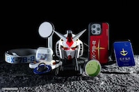 Mecha Sci-Fi Smartphone Accessories Image 1