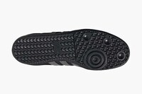 Ultra-Durable Sneaker Styles Image 4