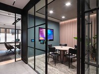 London-Inspired Vibrant Offices Image 1