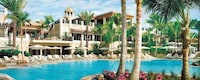 Luxury Resort Holiday Programs Image 1