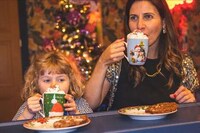 Cheerful Holiday Pop-Up Bars Image 2