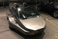 Tadpole-Shaped Three-Wheelers Image 3