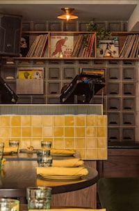 Transitional Dining Experiences Image 2