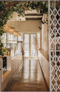 Transitional Dining Experiences Image 5