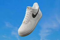 In-Game Digital Sneakers Image 2