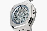 Intentionally Cracked Crystal Watches Image 3
