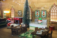 QSR Holiday Windows Image 2