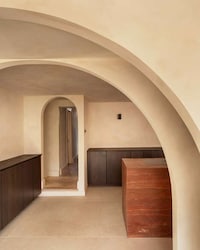 Lime Plastered Terraced House Image 4