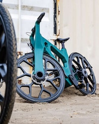 Plastic-Forward Bikes Image 8