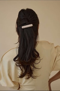Luxury Hair Accessories Image 3