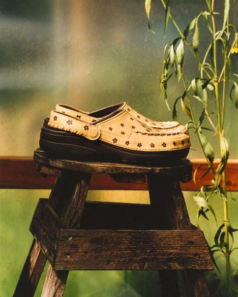 Patterned Floral Gardening Clogs