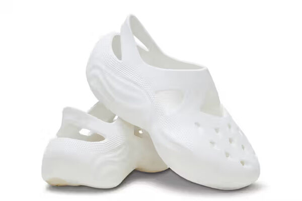 Puffy Minimalist Slip-On Sneakers Image 2