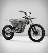 Near-Silent Electric Dirt Bikes Image 3