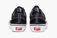 Winter-Ready Skateboard Shoes Image 4