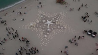3D-Printed Star Art Installations Image 2