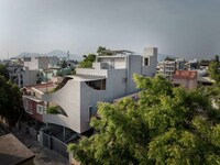 City-Framing Concrete Residences Image 2