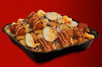 Hot Chicken-Topped Fries Image 1