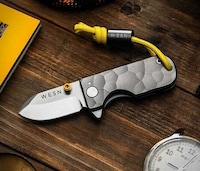 Landscape-Honoring Pocket Knives Image 3