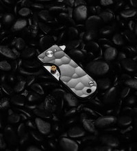 Landscape-Honoring Pocket Knives Image 8