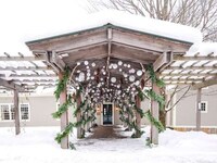 All-Inclusive Wintry Vermont Stays Image 6