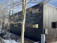 Compact Luxurious Modern Homes Image 3