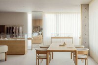 Neutral Tonal Jewelry Showrooms Image 2