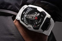 Fiberglass-Infused Woven Ceramic Watches Image 2