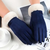 Timeless Holiday Apparel Collections Image 3