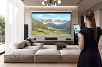 Pro-Grade Short-Throw Projectors Image 2