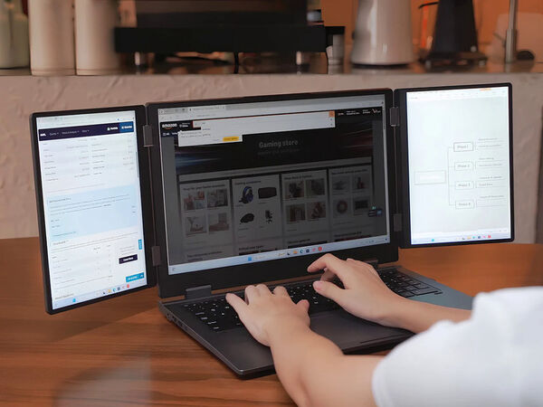 Immersive Triple-Display Laptops Image 2