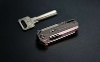 Micro-Sized Titanium Pocket Knives Image 4