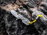 Sweden-Inspired Pocket Knives Image 3