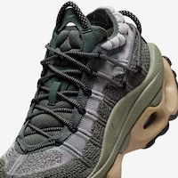 Knitted Breathable Dynamic Sneakers Image 1